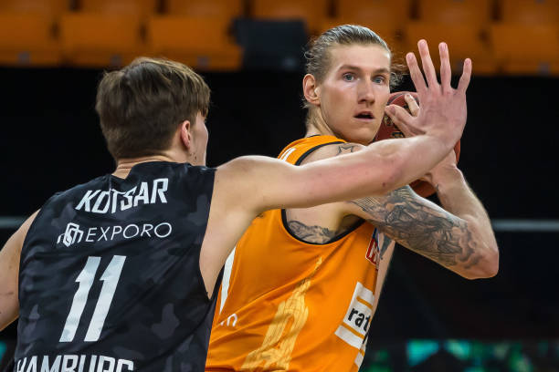 中的表现 中的表现