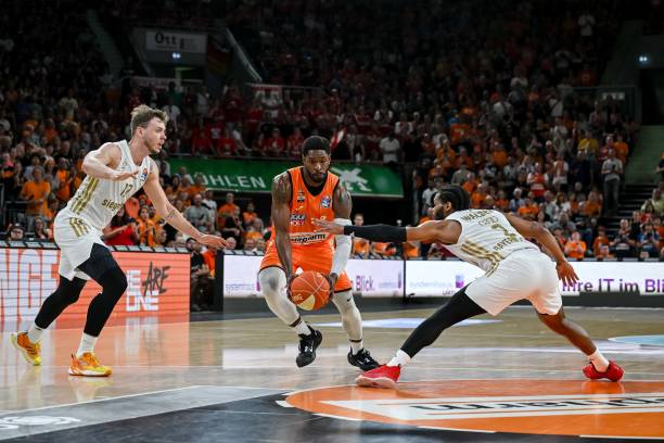 但更多是祝 但更多是祝